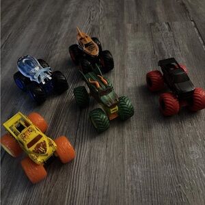 Lot of 5 Monster Jam & Hot Wheels